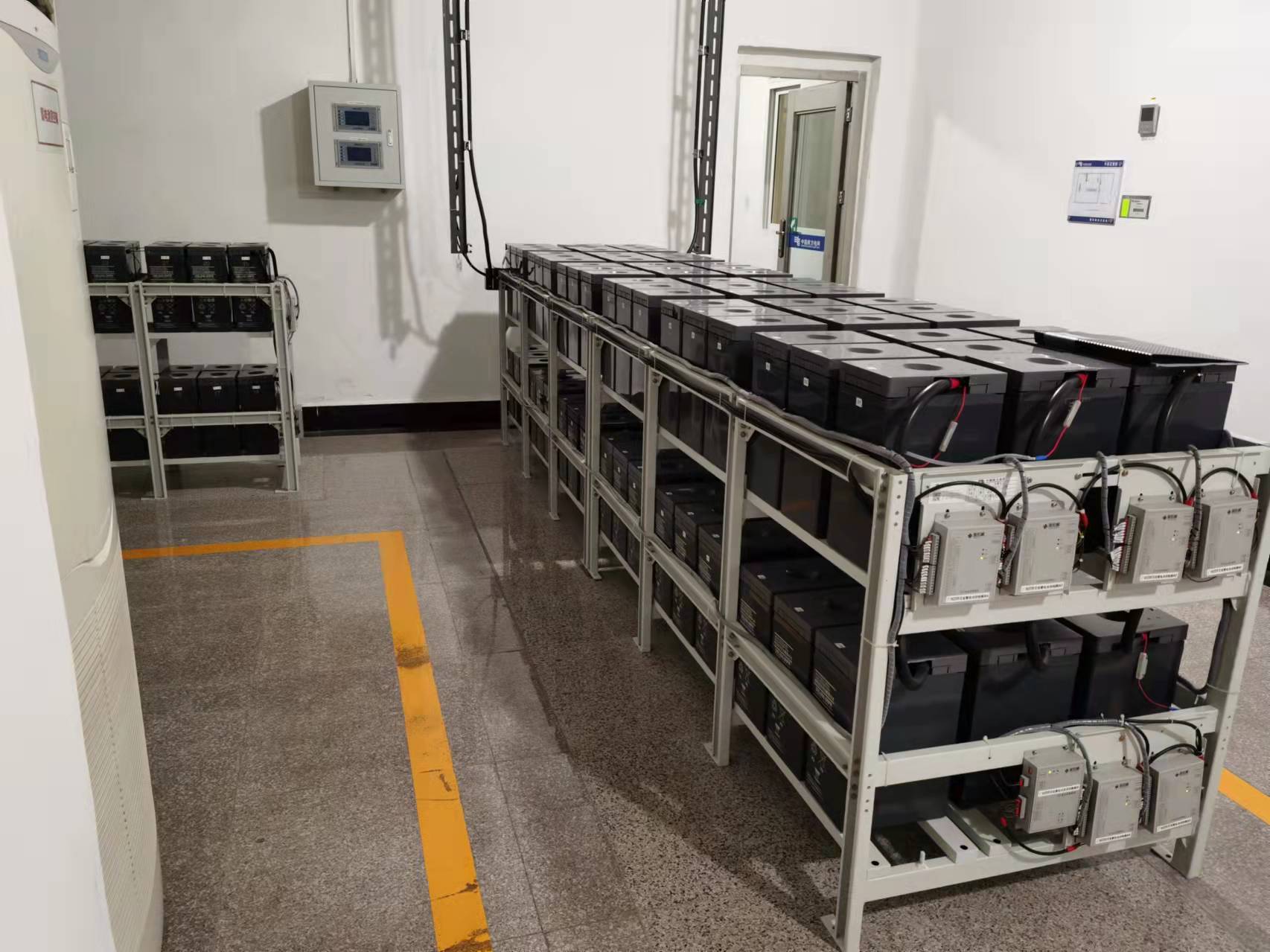 三亿体育ups电源如何根据主机功率和待机时间计算电池容量?